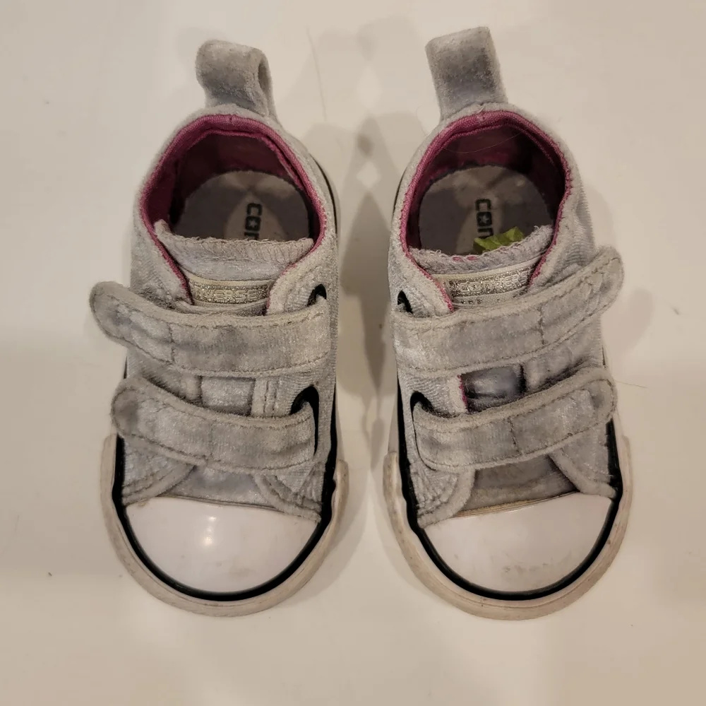 Converse kids velcro slip on sneakers chuck Taylor one star us 3